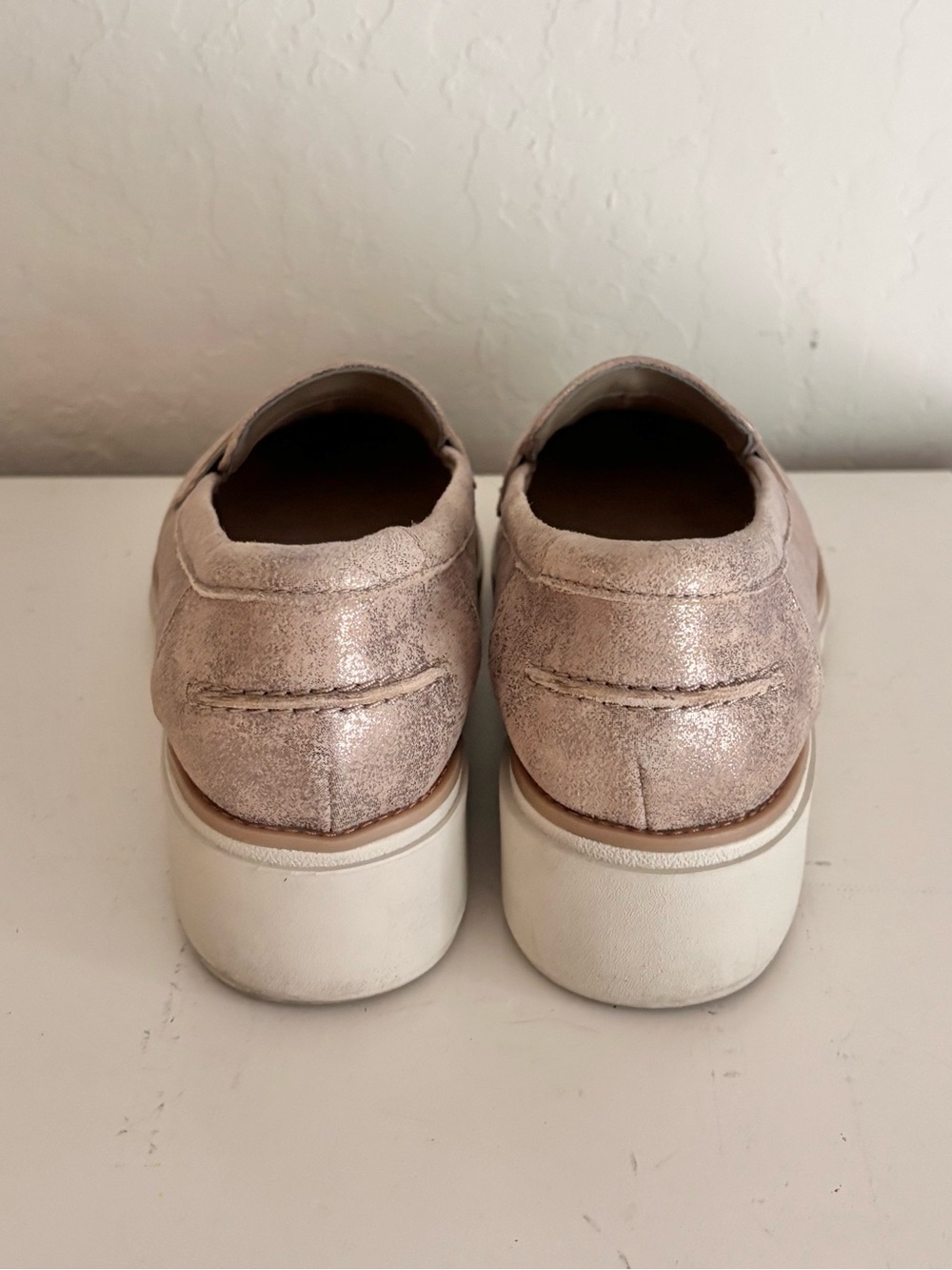Clark’s Sharon Ranch Metallic Suede Penny Loafers Comfort Sole, Sz 8.5 - Picture 10 of 14